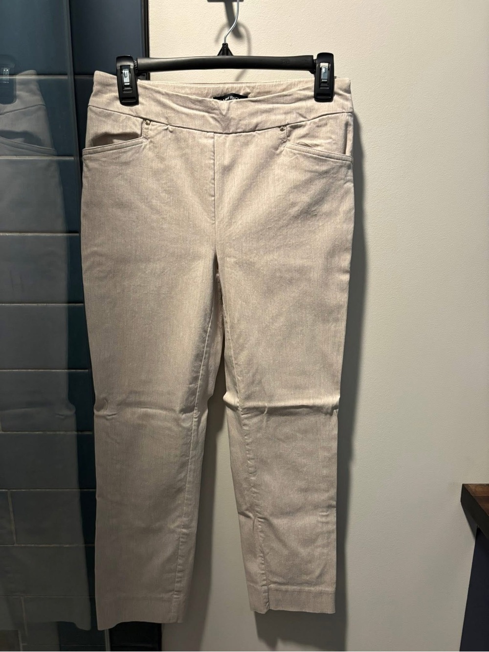 Cropped Women's Stretch Ankle Pants in Light Beige